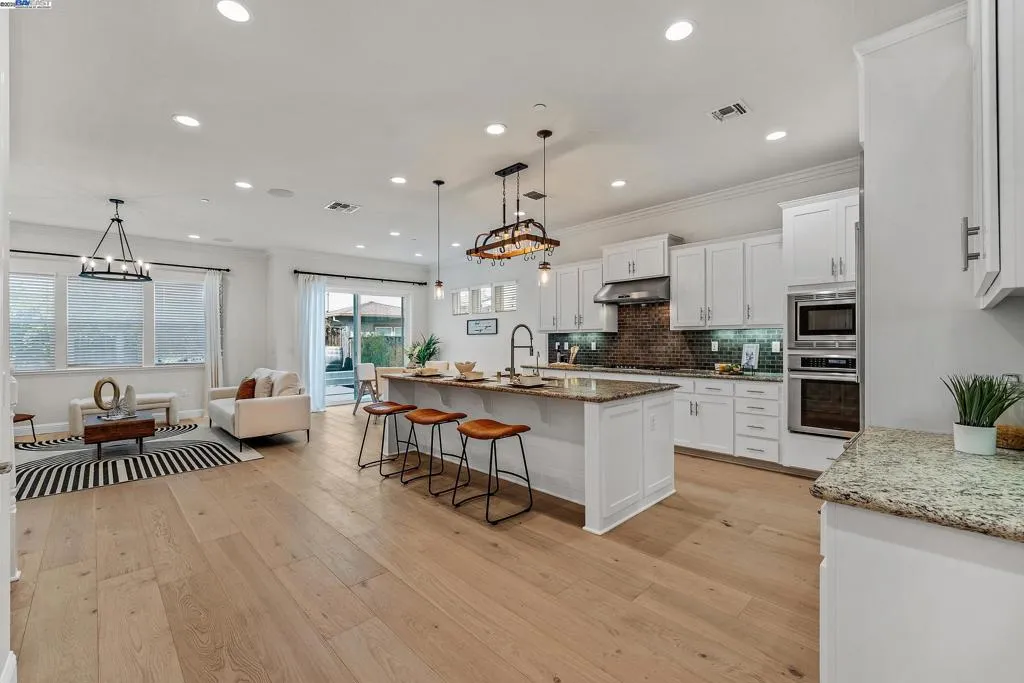 4519 Spring Mountain Way, Dublin, California 94568 home-pic-9