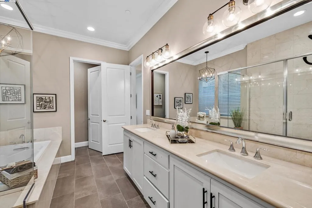 4519 Spring Mountain Way, Dublin, California 94568 home-pic-19