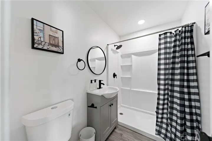 11018 S Burl Avenue, Inglewood, California 90304