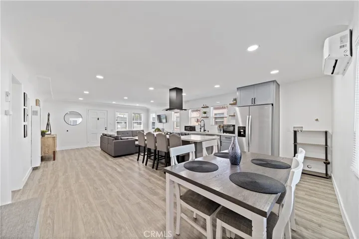 11018 S Burl Avenue, Inglewood, California 90304