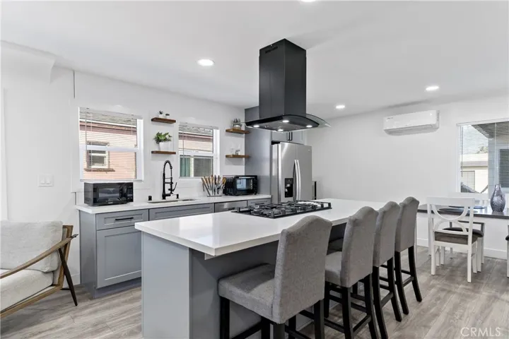 11018 S Burl Avenue, Inglewood, California 90304