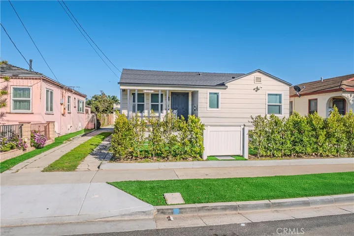 11018 S Burl Avenue, Inglewood, California 90304