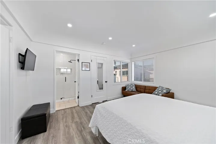 11018 S Burl Avenue, Inglewood, California 90304