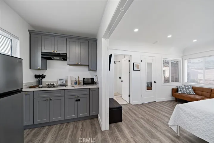 11018 S Burl Avenue, Inglewood, California 90304