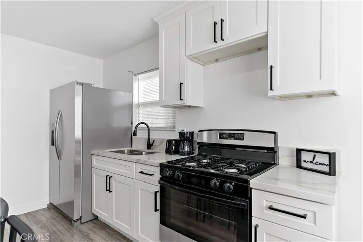 11018 S Burl Avenue, Inglewood, California 90304