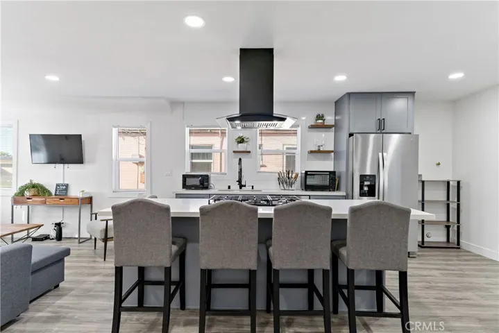 11018 S Burl Avenue, Inglewood, California 90304