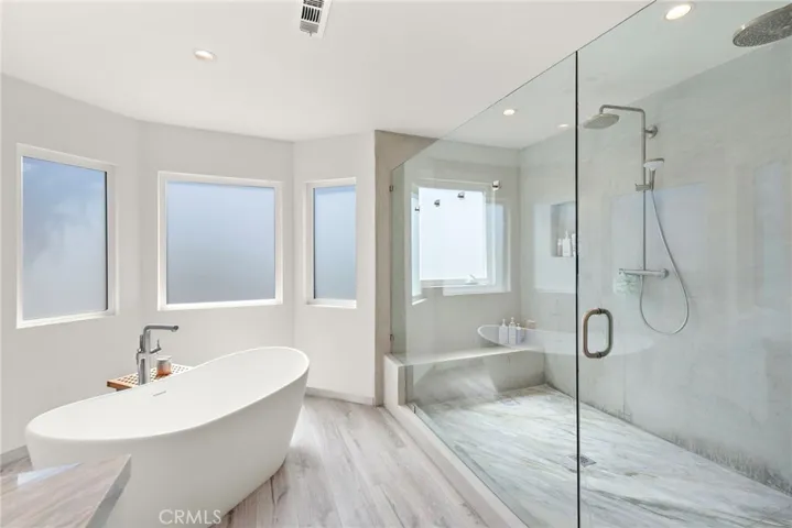 2590 Park Avenue, Laguna Beach, California 92651