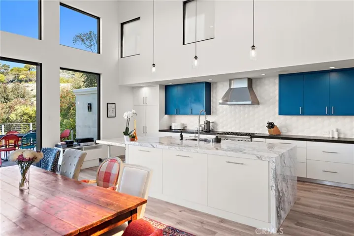 2590 Park Avenue, Laguna Beach, California 92651