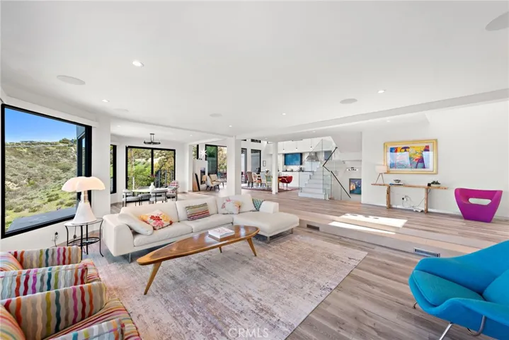 2590 Park Avenue, Laguna Beach, California 92651