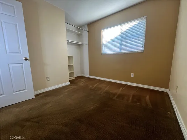 2 of 4 beds