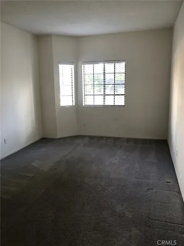 17914 Magnolia Boulevard 137, Encino, California 91316