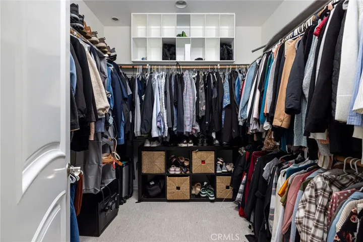 Primary suite walk-in closet