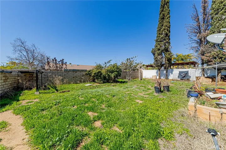 12831 Meadbury Drive, Moreno Valley, California 92553