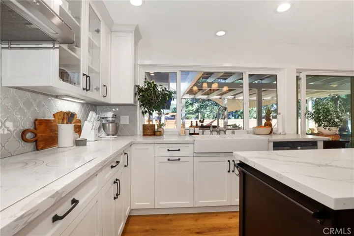 25410 Avenida Cappela, Valencia, California 91355