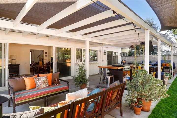 25410 Avenida Cappela, Valencia, California 91355