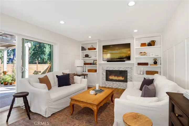 25410 Avenida Cappela, Valencia, California 91355