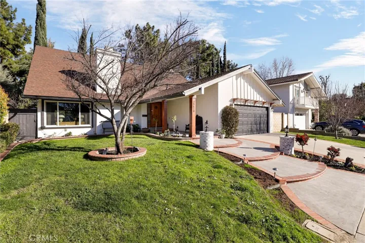 25410 Avenida Cappela, Valencia, California 91355