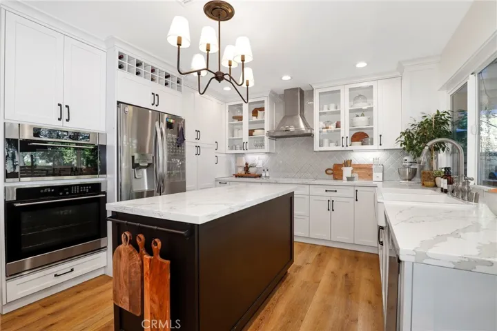 25410 Avenida Cappela, Valencia, California 91355
