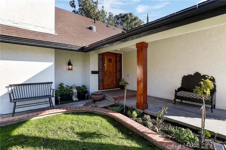25410 Avenida Cappela, Valencia, California 91355