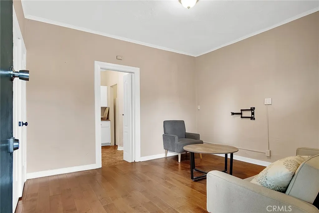 1431 Silver Lake Boulevard, Silver Lake, California 90026 home-pic-14