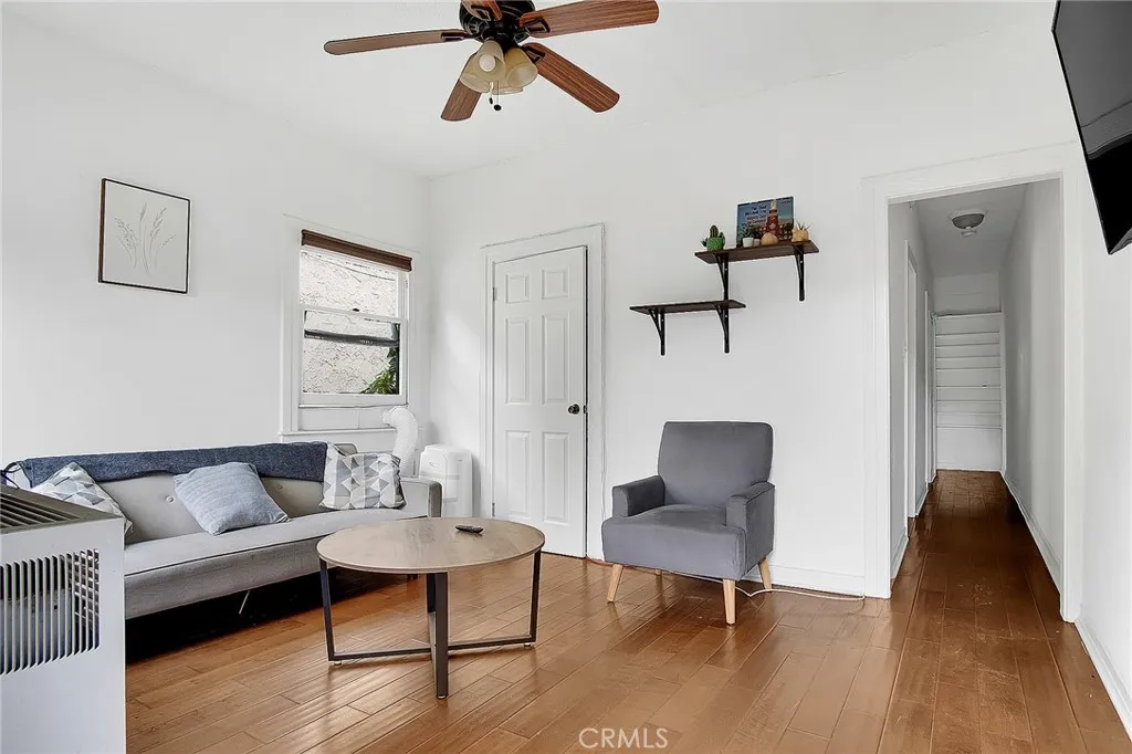 1431 Silver Lake Boulevard, Silver Lake, California 90026 home-pic-3