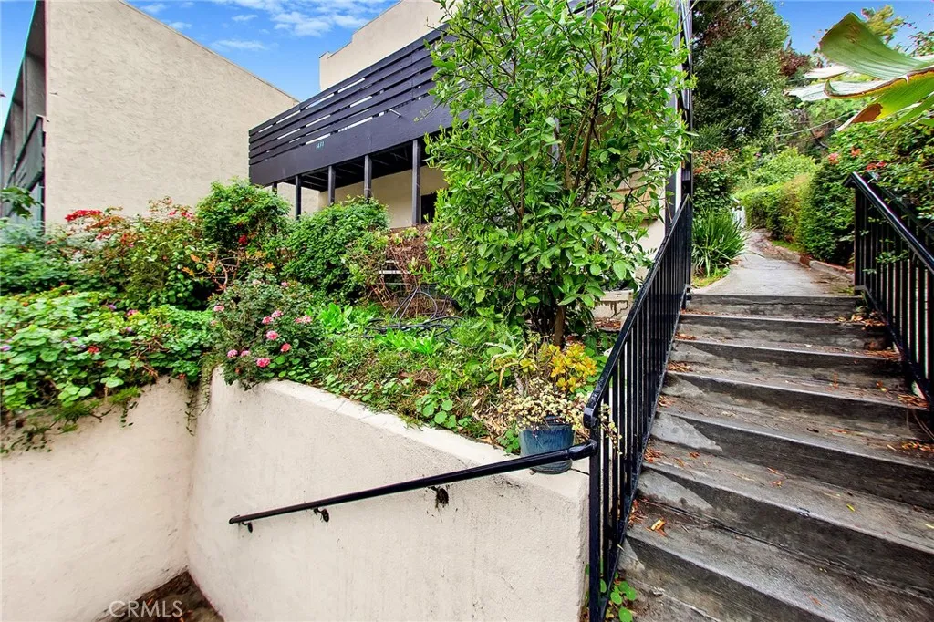 1431 Silver Lake Boulevard, Silver Lake, California 90026 home-pic-24