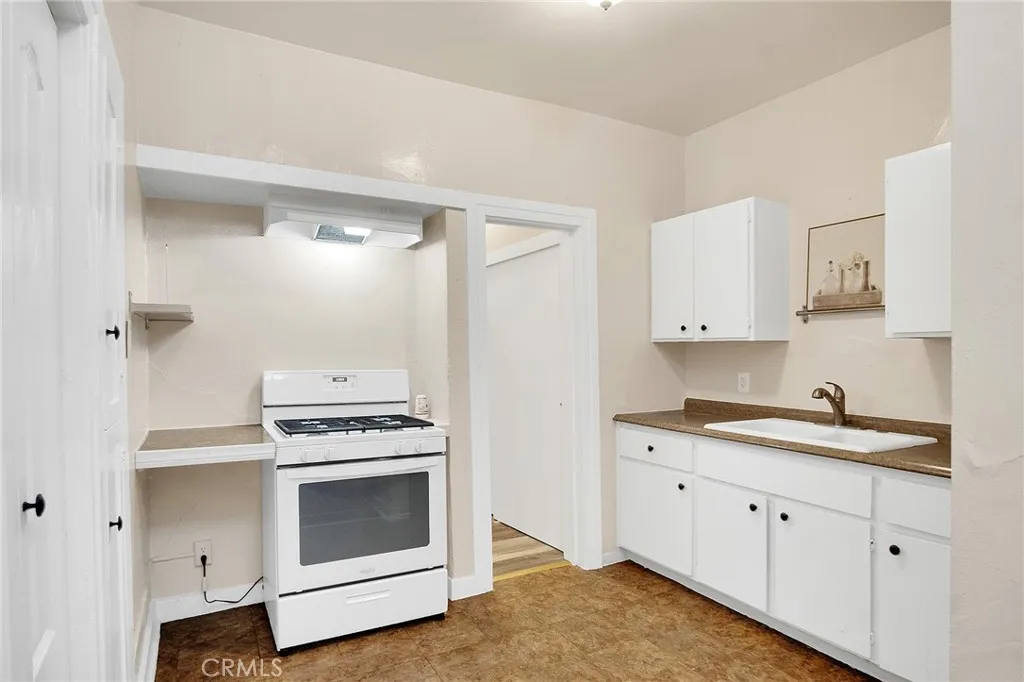 1431 Silver Lake Boulevard, Silver Lake, California 90026 home-pic-19