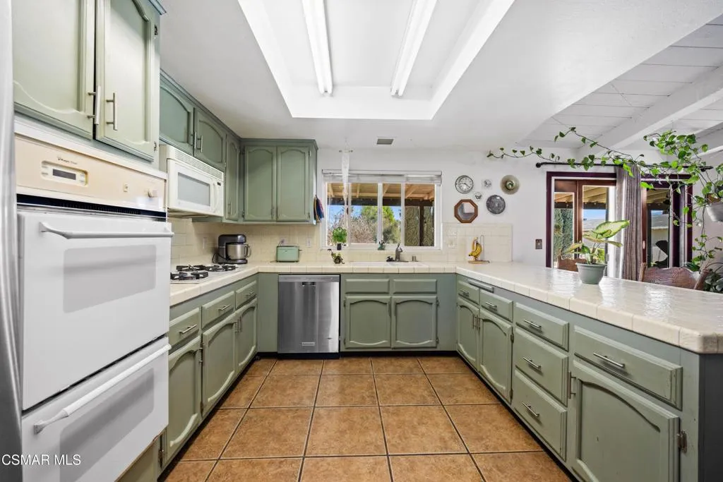 4931 Roundup Road, Norco, California 92860 home-pic-8