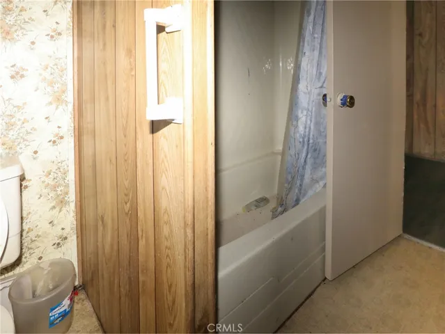 14111 Woodland Drive, Clearlake, California 95422
