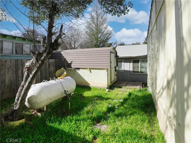 14111 Woodland Drive, Clearlake, California 95422