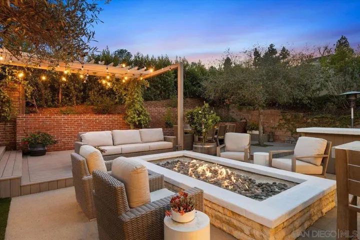 1437 Enclave Ct, Encinitas, California 92024