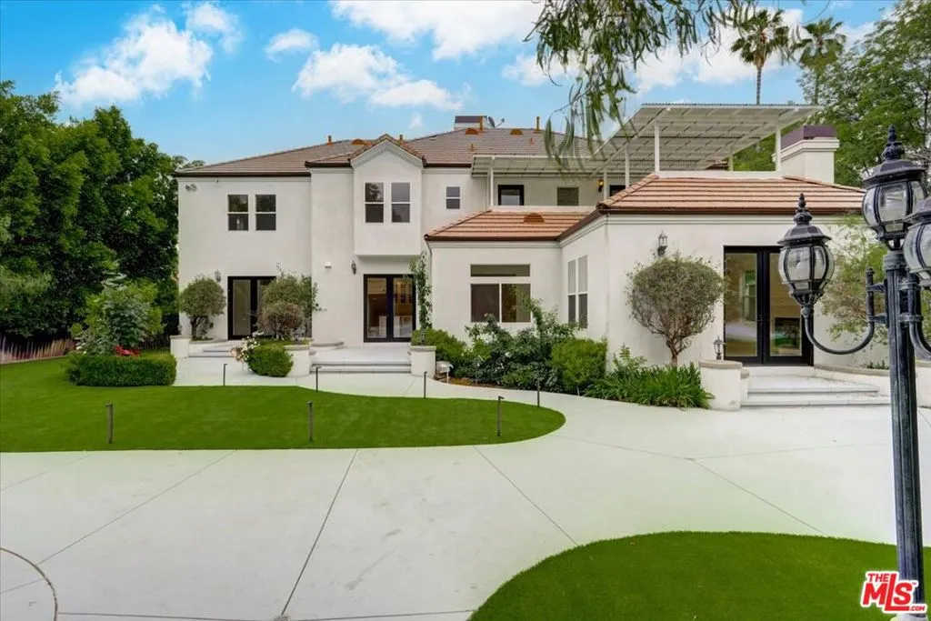 5435 Donna Avenue, Tarzana, California 91356 home-pic-58