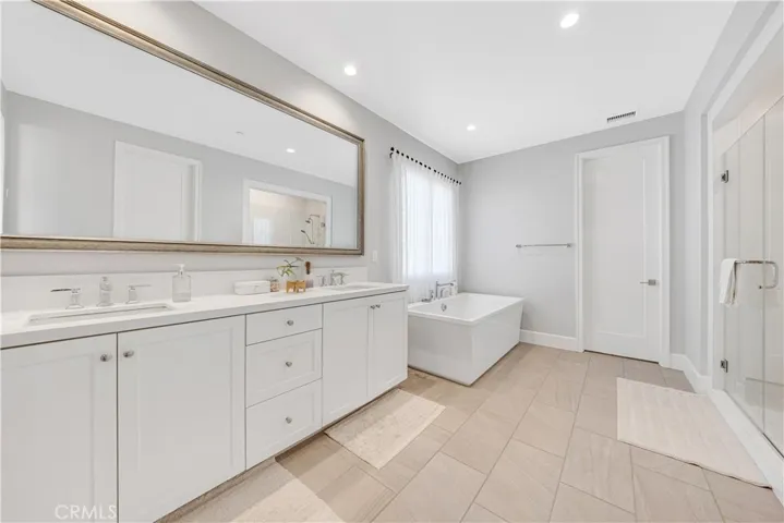 105 Tantara, Irvine, California 92602