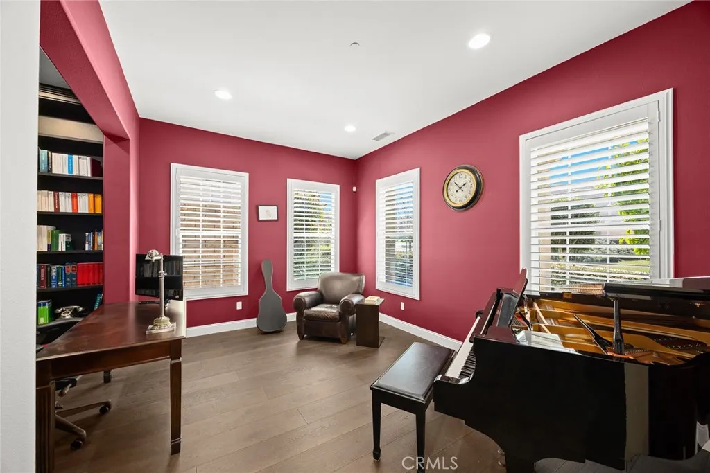 1252 N Lindley Street, Azusa, California 91702 home-pic-6