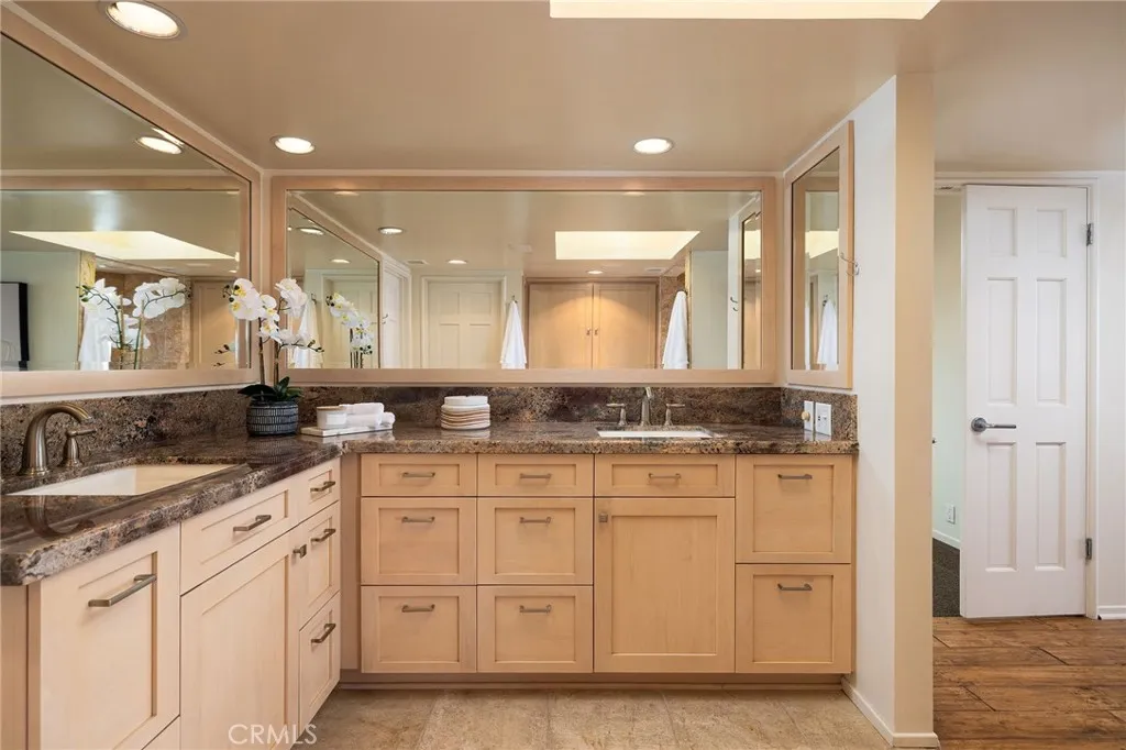 32006 Sunset Avenue, Laguna Beach, California 92651 home-pic-33