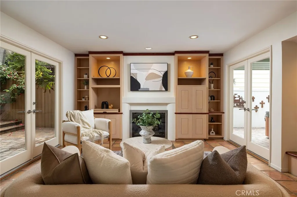 32006 Sunset Avenue, Laguna Beach, California 92651 home-pic-18