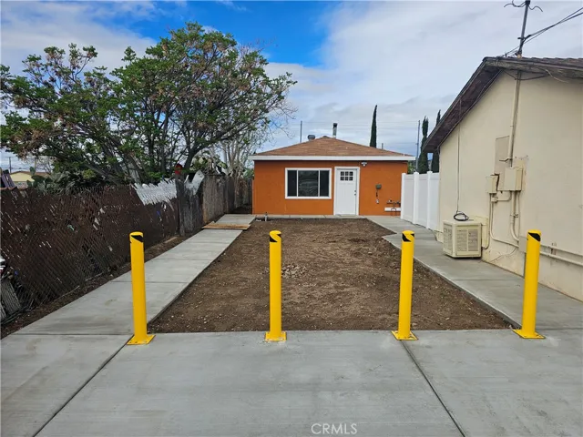 8026 Grace Avenue, Fontana, California 92336