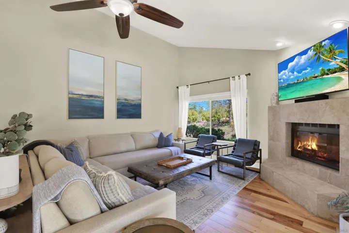 1033 1035 Summit Trl, Escondido, California 92025