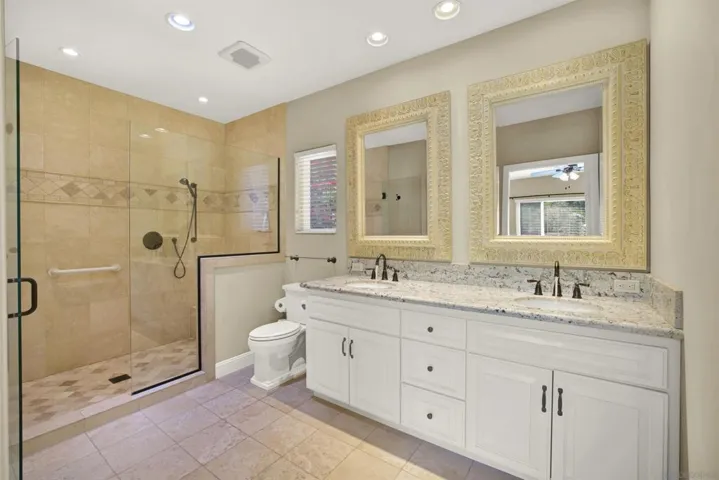 1033 1035 Summit Trl, Escondido, California 92025