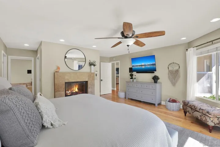 1033 1035 Summit Trl, Escondido, California 92025