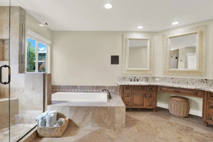 1033 1035 Summit Trl, Escondido, California 92025