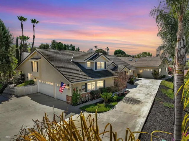 1033 1035 Summit Trl, Escondido, California 92025