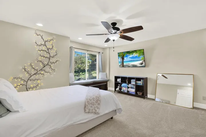 1033 1035 Summit Trl, Escondido, California 92025