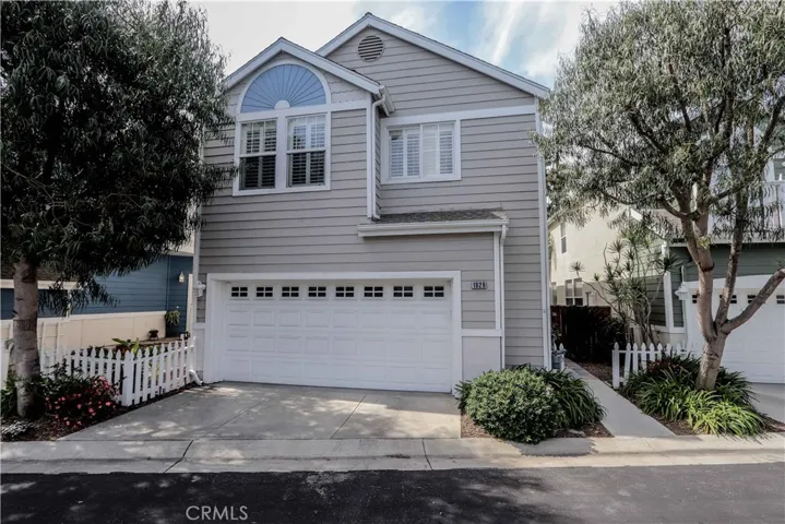 1829 Newport Terrace, San Pedro, California 90732