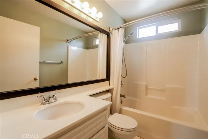 1829 Newport Terrace, San Pedro, California 90732