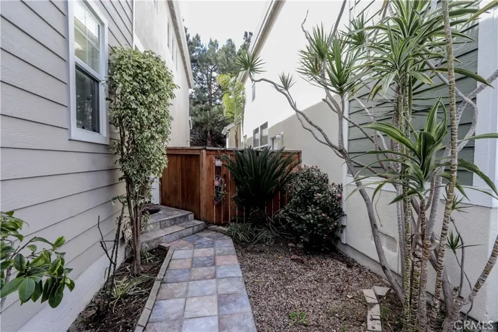 1829 Newport Terrace, San Pedro, California 90732