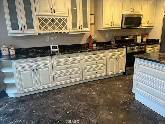 1714 Byerton Court, Rancho Palos Verdes, California 90275