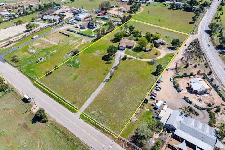 846 W Haverford, Ramona, California 92065