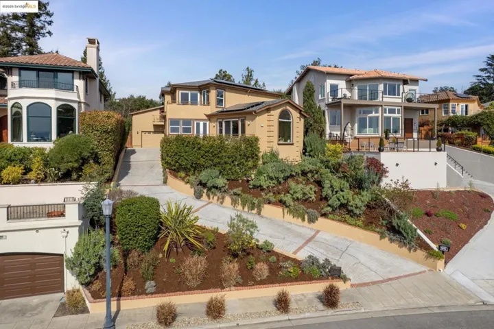 6174 Contra Costa Rd, Oakland, California 94618