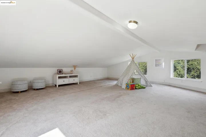 6174 Contra Costa Rd, Oakland, California 94618